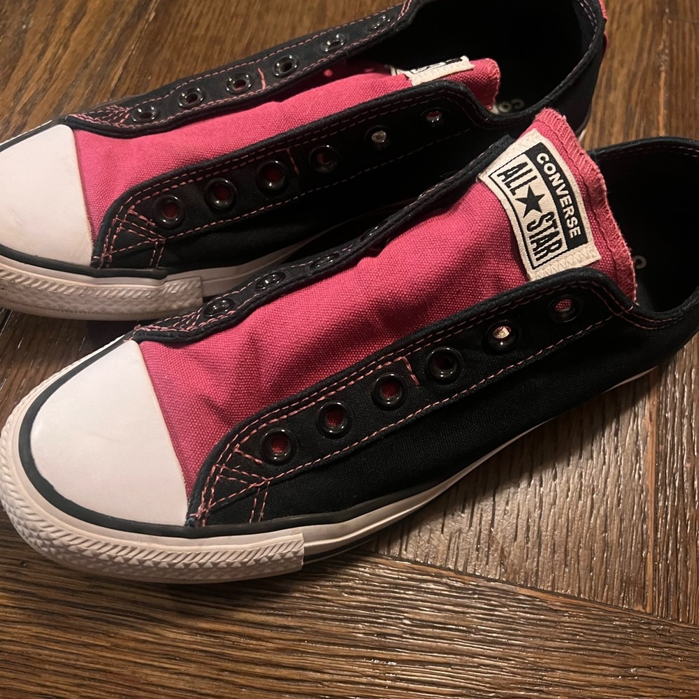 Converse All Star Maroon/White Sneaker No Lace Size‎ 6.5 Men’s